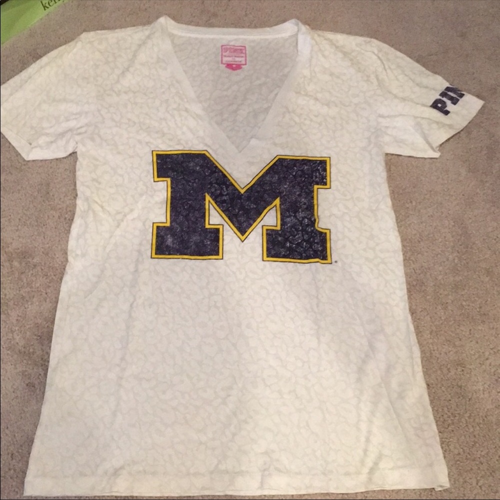 Victoria’s Secret pink t-shirt
